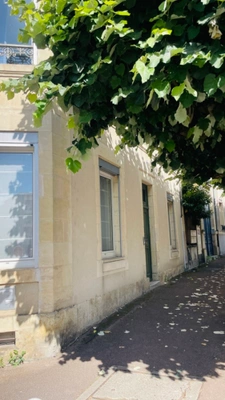 Demeure bourgeoise 200m2 4 chambres et bureau avec ascenseur, jardin et extension architecturale – Centre-ville de Nevers (58)