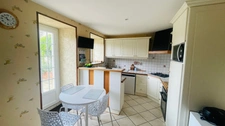 Maison de charme 180 m² avec piscine et 260 m² de dépendances – Potentiel gîtes – Proche Nevers la Charité-sur-Loire et Pougues-les-Eaux