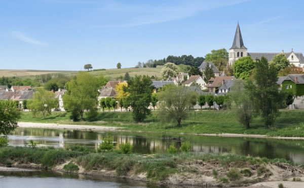 Maison à rénover 4 pièces 100 m2 Centre POUILLY SUR LOIRE (58) proche LA CHARITE SUR LOIRE , NEVERS, COSNES COURS SUR LOIRE