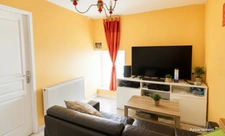 ENSEMBLE IMMOBILIER 410 m2 + 470 m2 dépendances sur 3600m2 2 maisons 1 appartement à VARENNES LES NARCY (58) proche LA CHARITE SUR LOIRE, POUILLY SUR LOIRE, COSNES SUR LOIRE, NEVERS