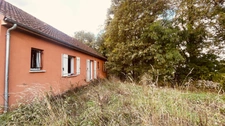 PAVILLON DE PLAIN-PIED 3 CHAMBRES DOUBLE SEJOUR ET JARDIN LA CHARITE SUR LOIRE (58) proche NEVERS