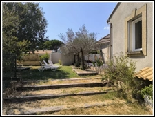 BELLE MAISON  DE PLAIN PIED ENTIEREMENT RENOVEE AVEC PISCINE