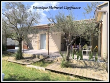 BELLE MAISON  DE PLAIN PIED ENTIEREMENT RENOVEE AVEC PISCINE