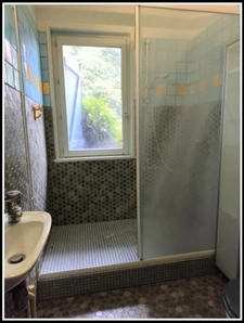 MAISON FAMILIALE DE PLAIN-PIED AVEC GRAND TERRAIN