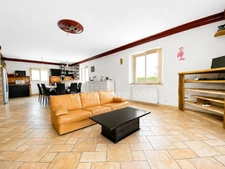 Maison de caractère 5 pièces avec piscine à DOUZAINS (47330)