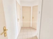Appartement T2 de 40 m² avec terrasse, parking privatif et piscine – Centre-ville de MEZE (34)