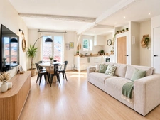  Maison T3 rénovée de 109m² avec studio indépendant, extérieur et potentiel locatif – PINET (34)