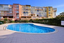Appartement T2 rénové avec ascenseur à 100 m de la mer au CAP D'AGDE (34)
