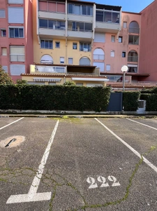 Appartement T2 rénové avec ascenseur à 100 m de la mer au CAP D'AGDE (34)