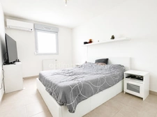T2 de 42 m² avec terrasse, parking, climatisation et ascenseur GIGEAN (34)