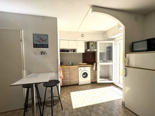 Appartement à vendre 3 pièces  COMME UNE PETITE MAISON A AIGULONGUE