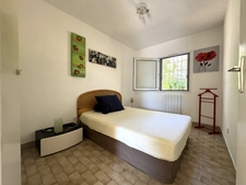 Appartement à vendre 3 pièces  COMME UNE PETITE MAISON A AIGULONGUE