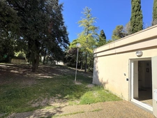 Appartement à vendre 3 pièces  COMME UNE PETITE MAISON A AIGULONGUE