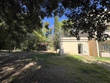 Appartement à vendre 3 pièces  COMME UNE PETITE MAISON A AIGULONGUE
