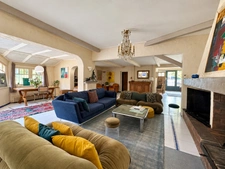 Single-storey stone farmhouse - 250 m² - Ibiza-style pool house - Montpellier Centre (34) 