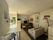 Appartement à vendre 3 pièces  COMME UNE PETITE MAISON A AIGULONGUE
