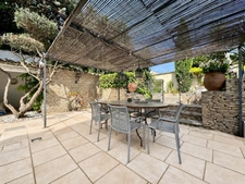 Single-storey stone farmhouse - 250 m² - Ibiza-style pool house - Montpellier Centre (34) 