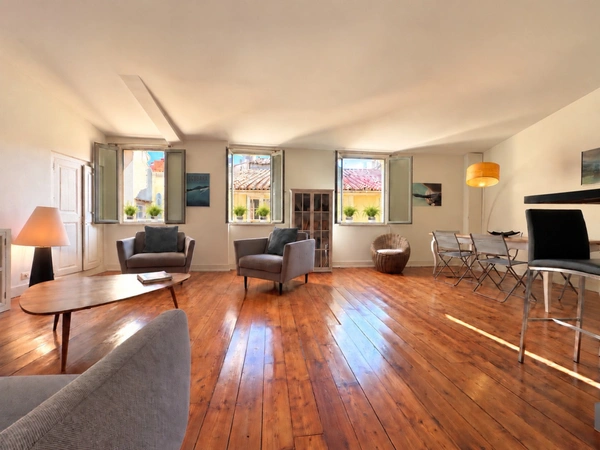 Appartement à vendre 4 pièces 99 m² ANCIEN RENOVE  MONTPELLIER CENTRE HISTORIQUE 34