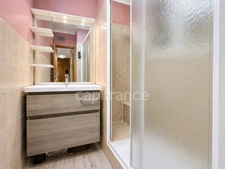 Maison plain pied de 80 m² avec 4 pièces, piscine jacuzzi et panneaux solaires à Vergèze