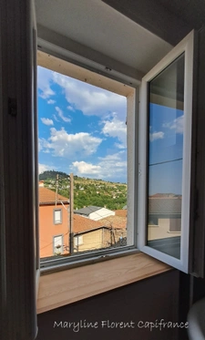Maison de ville rénovée de 95 m² avec Jardin privatif et grand cuvage