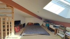 Maison de village T2/T3 de 48 m² (60 m² au sol) entièrement rénovée - Tourzel-Ronzières