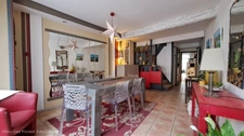 Maison T5 de 105 m² – Cour sans vis-à-vis, Véranda, Terrasse, Garage et dépendance