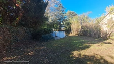 Maison en pierre mitoyenne de 70 m² à rénover entièrement — Terrain de 1 112 m²