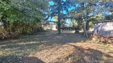 Maison en pierre mitoyenne de 70 m² à rénover entièrement — Terrain de 1 112 m²