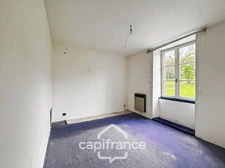 Stone house with outbuildings and large grounds – Wooded and quiet setting – La Motte (22600)