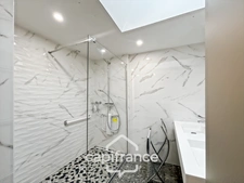 À vendre – Charmante maison rénovée de 87 m² au cœur de la campagne verdoyante de Lanvénégen, à deux pas du Faouët