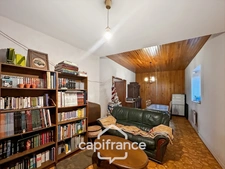 Authentique maison en pierre 10 pièces 220m² avec dépendances et parc arboré