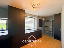 Renovated stone house – 300 m² of living space – 10 rooms – 2,800 m² plot – Réguiny – Garage – Single-storey living