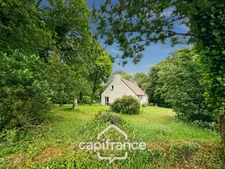 Maison à vendre 6 pièces avec grand terrain arboré – Campagne de Guern