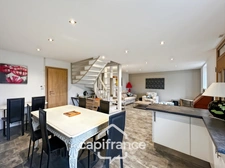 À vendre – Charmante maison rénovée de 87 m² au cœur de la campagne verdoyante de Lanvénégen, à deux pas du Faouët