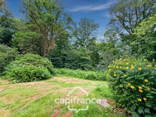 Maison à vendre 6 pièces avec grand terrain arboré – Campagne de Guern