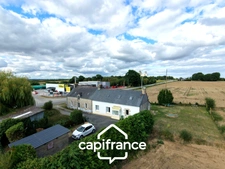 Maison à vendre proche Pontivy – 85 m² – 2 chambres – terrain 807 m² – garage – fort potentiel