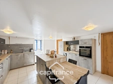 LONGÈRE – 90,6 M² HABITABLES – 2 CHAMBRES – TERRAIN DE 840 M² – GARAGE, CARPORT ET DÉPENDANCE – POTENTIEL D'AGRANDISSEMENT – CRÉDIN