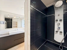 Renovated stone house – 300 m² of living space – 10 rooms – 2,800 m² plot – Réguiny – Garage – Single-storey living