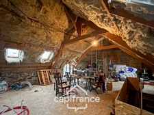 Authentique maison en pierre 10 pièces 220m² avec dépendances et parc arboré