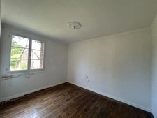 Maison de plain-pied 3 chambres avec sous-sol complet et jardin – Plémet