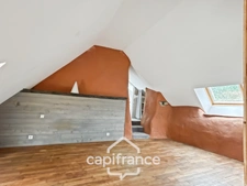 CHARACTERFUL PROPERTY WITH A 185 M² FARMHOUSE, TWO SEPARATE DWELLINGS AND A SHED, JUST A FEW MINUTES FROM PONTIVY – SAINT-GÉRAND