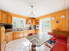 À vendre, sur la commune de Séglien, une maison familiale sur 6000 m2 de terrain