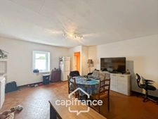 Maison à vendre proche Pontivy – 85 m² – 2 chambres – terrain 807 m² – garage – fort potentiel