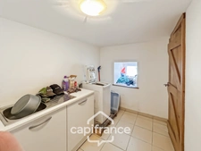 LONGÈRE – 90,6 M² HABITABLES – 2 CHAMBRES – TERRAIN DE 840 M² – GARAGE, CARPORT ET DÉPENDANCE – POTENTIEL D'AGRANDISSEMENT – CRÉDIN