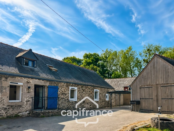 LONGÈRE – 90,6 M² HABITABLES – 2 CHAMBRES – TERRAIN DE 840 M² – GARAGE, CARPORT ET DÉPENDANCE – POTENTIEL D'AGRANDISSEMENT – CRÉDIN