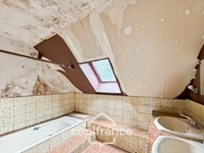 Maison à vendre 6 pièces avec grand terrain arboré – Campagne de Guern