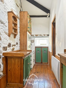 Maison de charme en pierre, rénovée, avec terrain et dépendances – Environnement préservé à Kergrist (56)