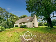 Maison à vendre 6 pièces avec grand terrain arboré – Campagne de Guern