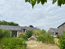 CHARACTERFUL PROPERTY WITH A 185 M² FARMHOUSE, TWO SEPARATE DWELLINGS AND A SHED, JUST A FEW MINUTES FROM PONTIVY – SAINT-GÉRAND