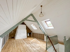 Maison de charme en pierre, rénovée, avec terrain et dépendances – Environnement préservé à Kergrist (56)